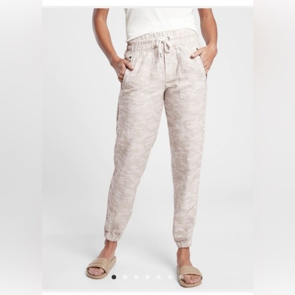 Athleta Cabo Tide Linen Jogger Pants Travel Zip Pockets NWOT camo print